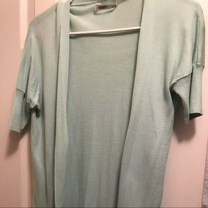 Shortsleeved cardigan